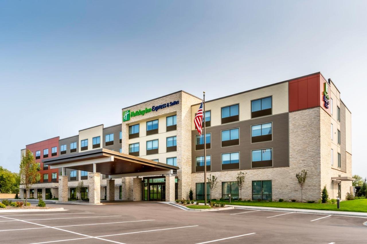 Holiday Inn Express & Suites - Milwaukee West Allis By Ihg Екстер'єр фото